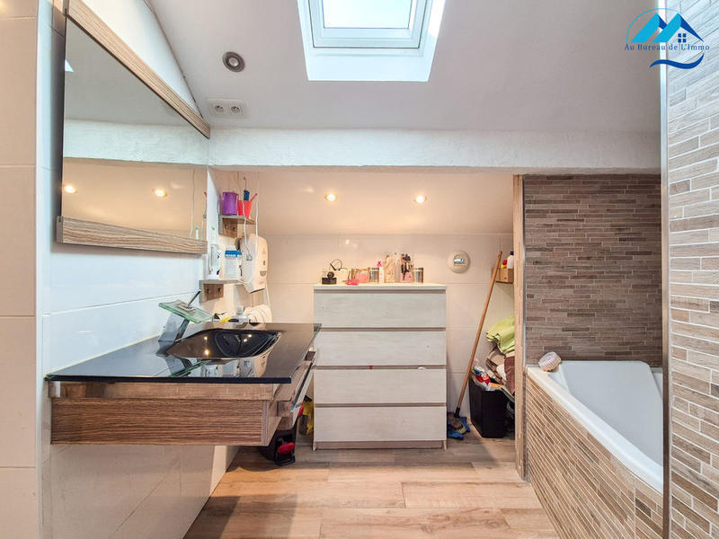 Maison - 170 m² - 7 pièces