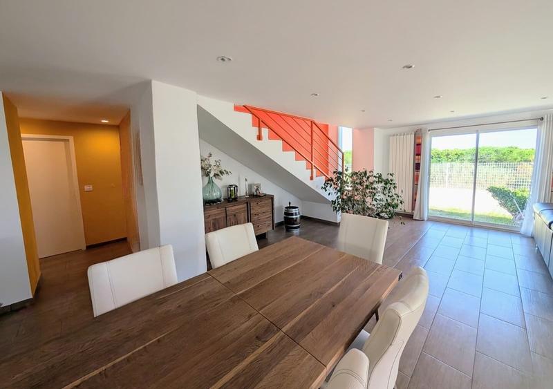 Maison - 181 m² - 4 pièces