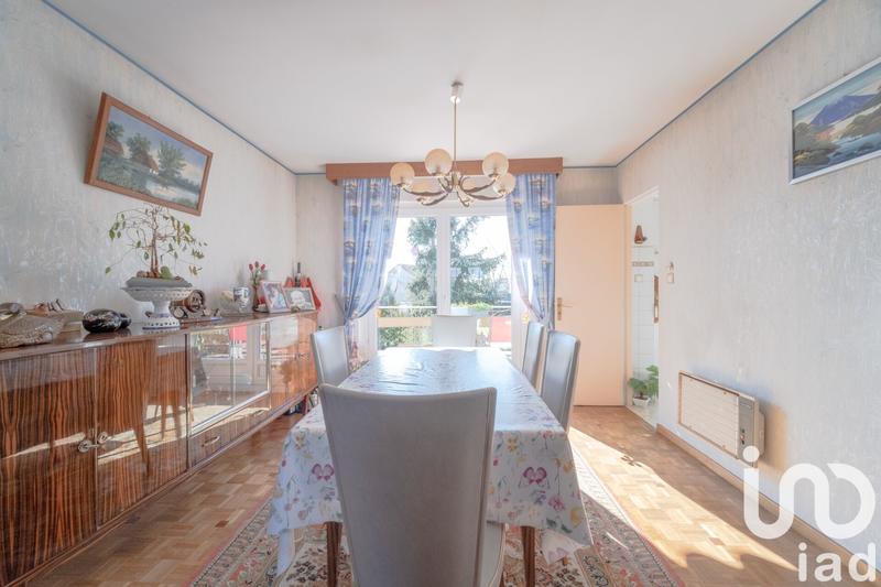 Maison - 137 m² - 8 pièces