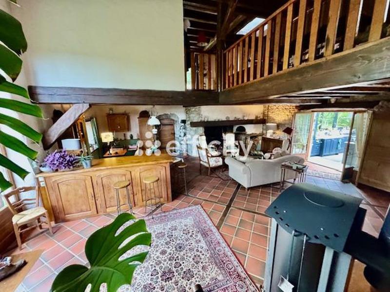 Demeure - 306 m² - 8 pièces