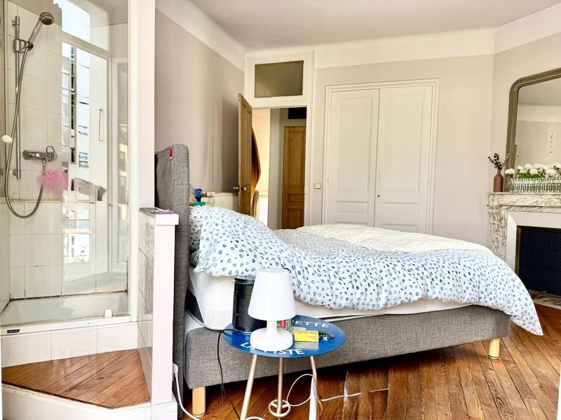 Maison - 226 m² - 9 pièces