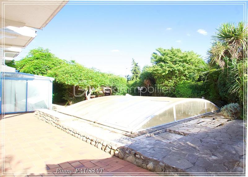 Maison - 170 m² - 8 pièces