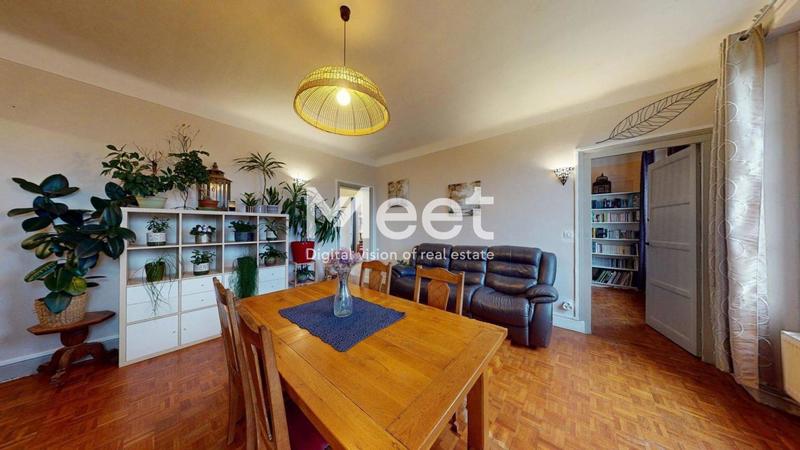 Appartement - 100 m² - 5 pièces