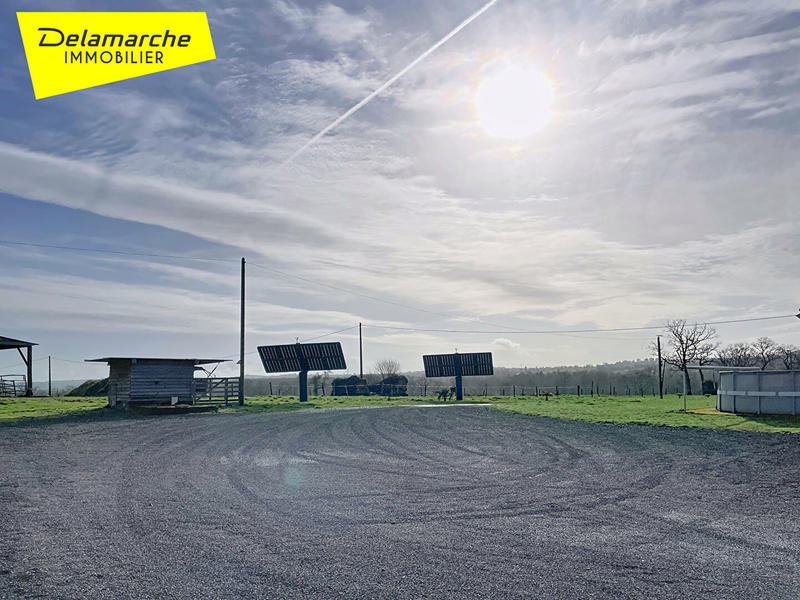 Maison - 235 m² - 8 pièces