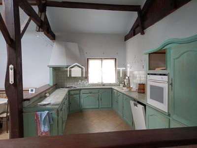 Maison - 171 m² - 7 pièces