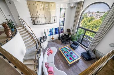 Duplex - 225 m² - 6 pièces