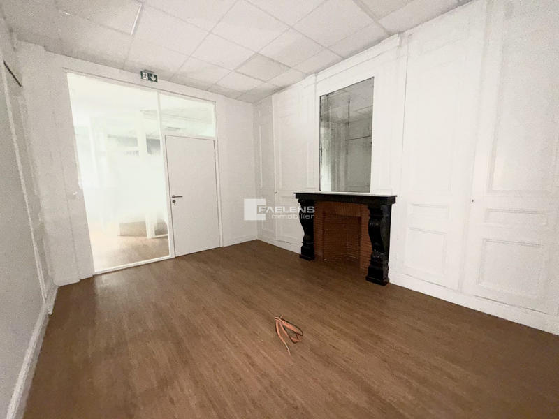 Local commercial - 64 m²