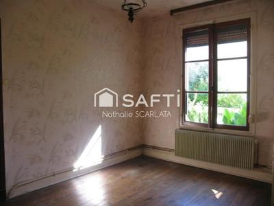 Maison - 92 m² - 5 pièces