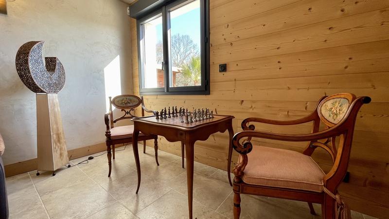 Villa - 210 m² - 5 pièces