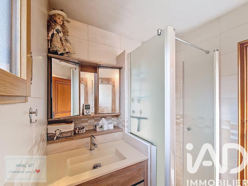 Maison - 90 m² - 5 pièces