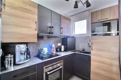 Appartement - 82 m² - 4 pièces