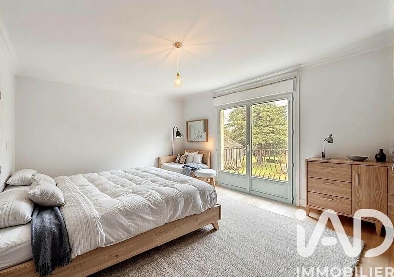 Maison - 194 m² - 8 pièces