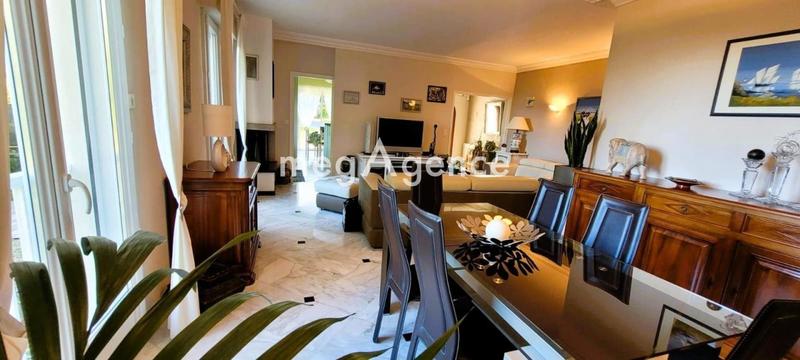 Maison - 168 m² - 6 pièces