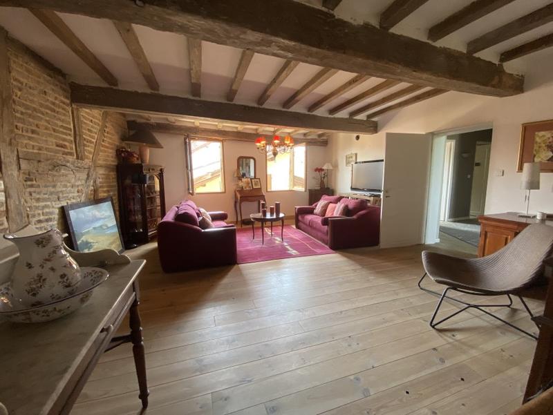 Maison - 243 m² - 6 pièces