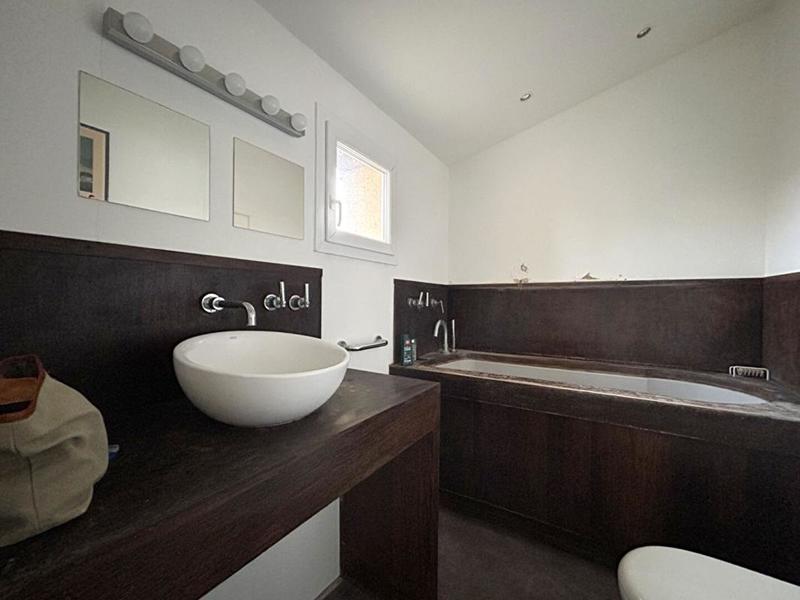 Maison - 213 m² - 6 pièces