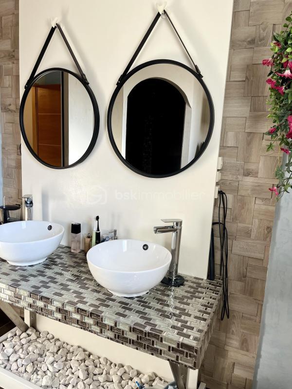 Maison - 170 m² - 8 pièces