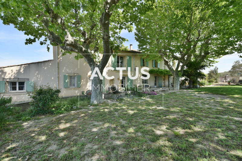 Maison - 450 m² - 12 pièces