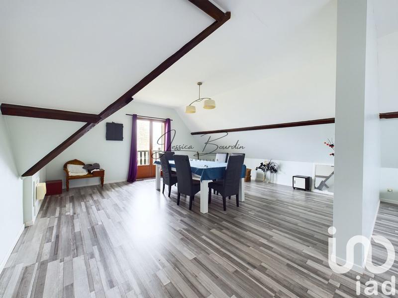 Maison - 260 m² - 7 pièces