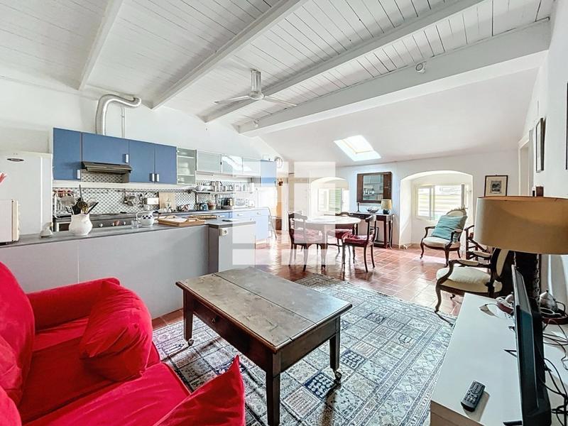 Appartement - 82 m² - 2 pièces