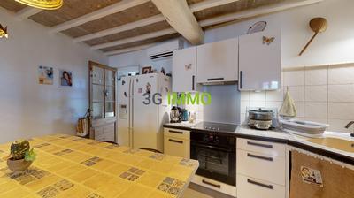 Maison de village - 95 m² - 5 pièces