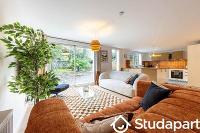 Chambre - 14 m² - 1 pièce