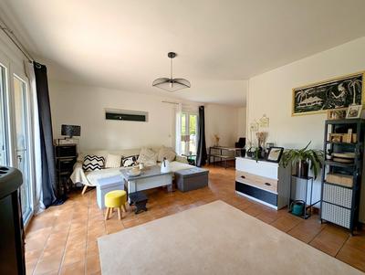 Maison - 74 m² - 4 pièces