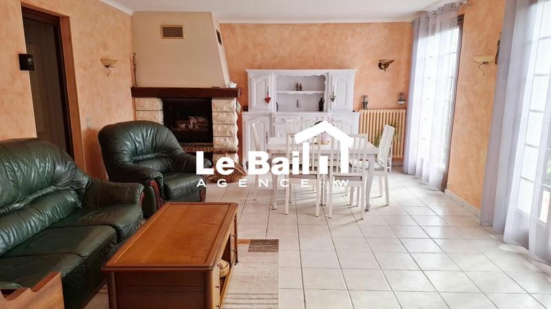 Maison - 180 m² - 8 pièces