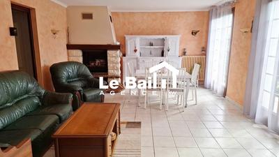 Maison - 180 m² - 8 pièces