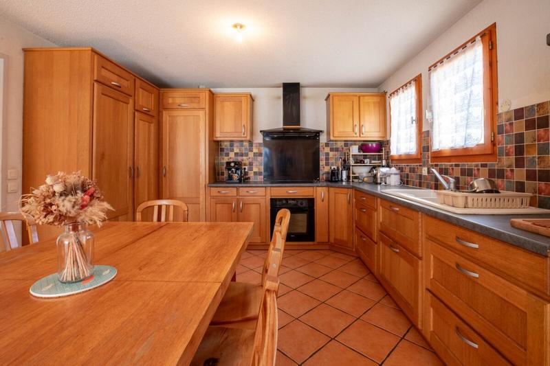 Appartement - 97 m² - 6 pièces