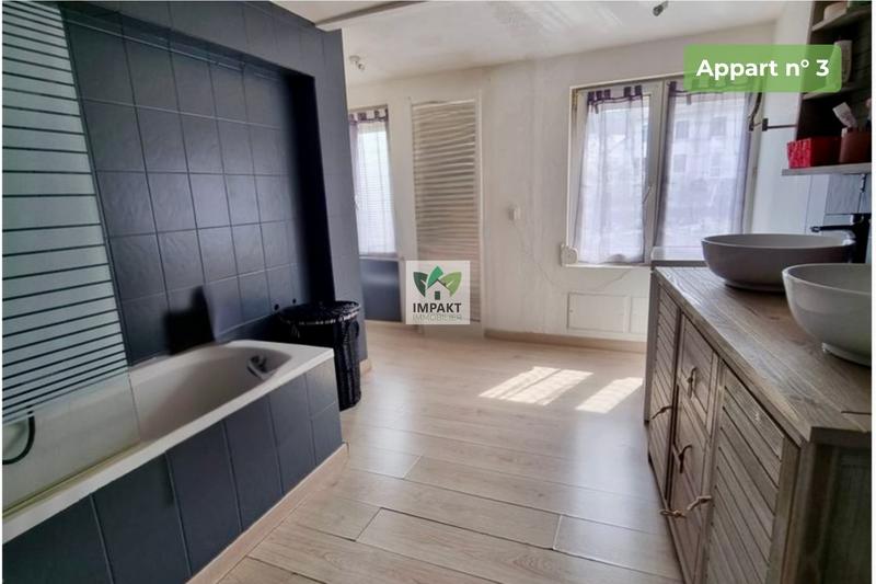 Maison - 195 m² - 6 pièces