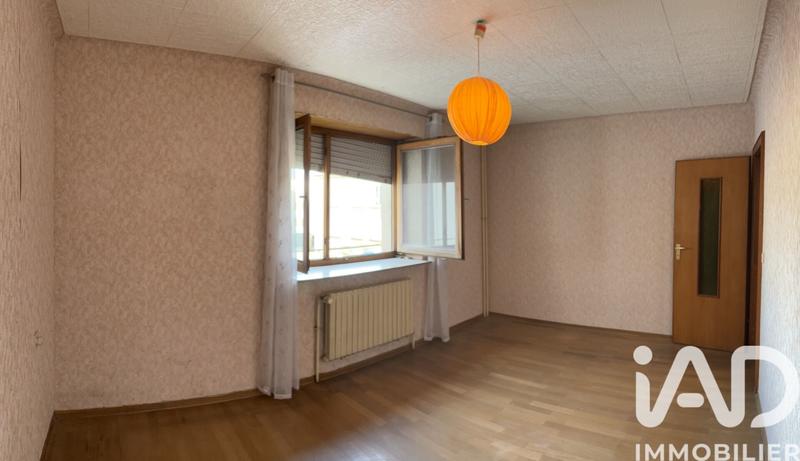 Maison - 300 m² - 13 pièces