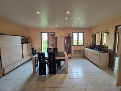 Maison - 142 m² - 6 pièces