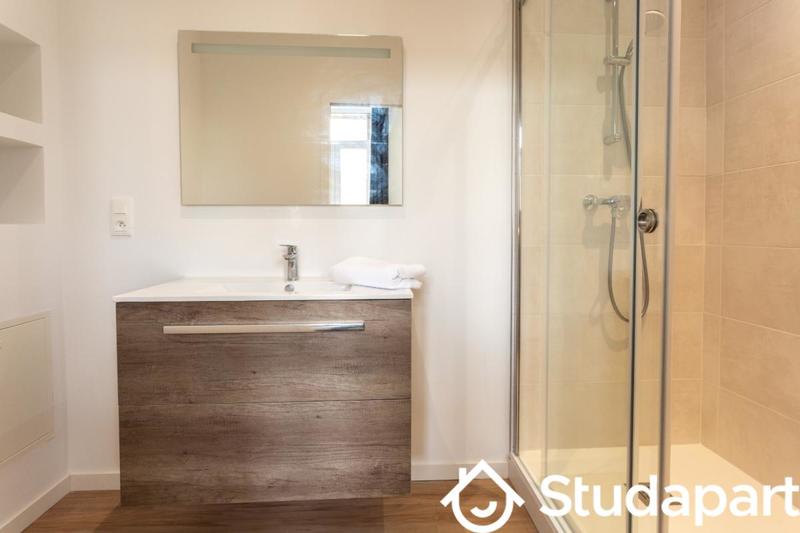 Chambre - 25 m² - 1 pièce