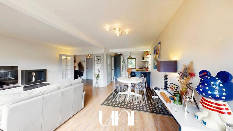 Maison - 100 m² - 4 pièces