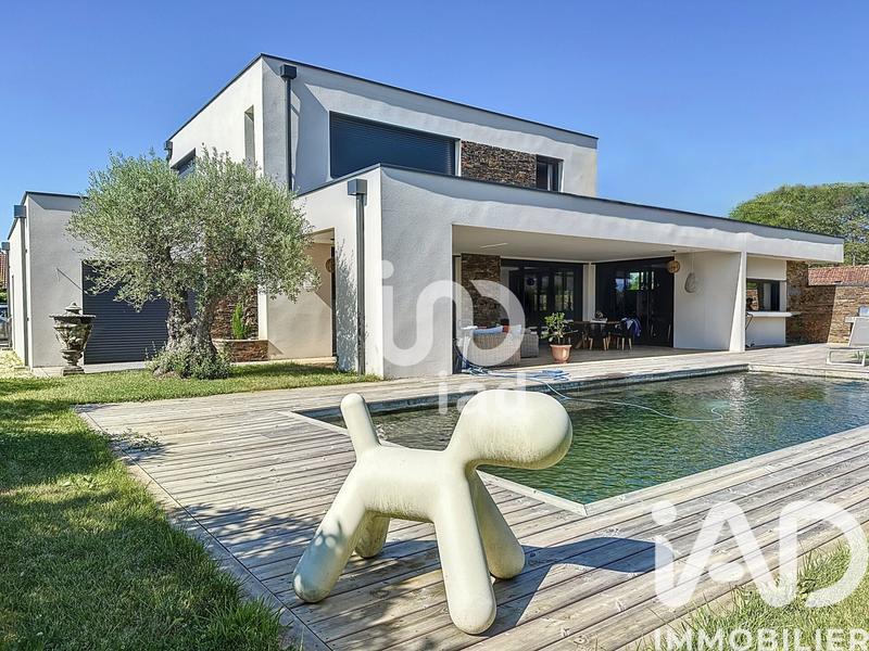 Maison de maîtres - 245 m² - 5 pièces