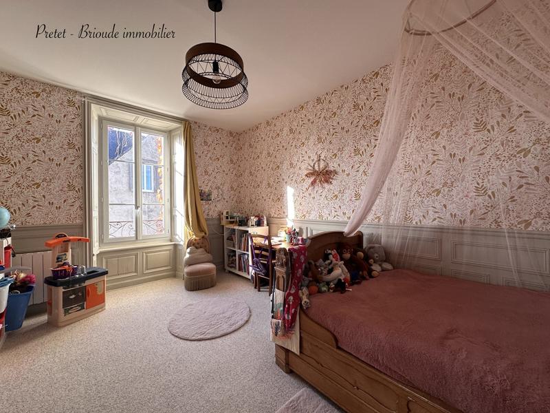 Maison - 206 m² - 14 pièces