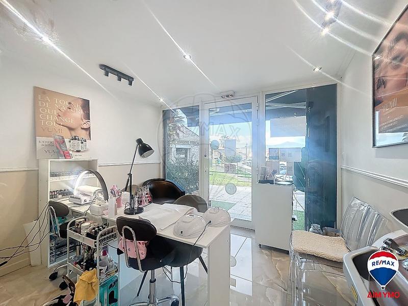 Local commercial - 22 m² - 3 pièces