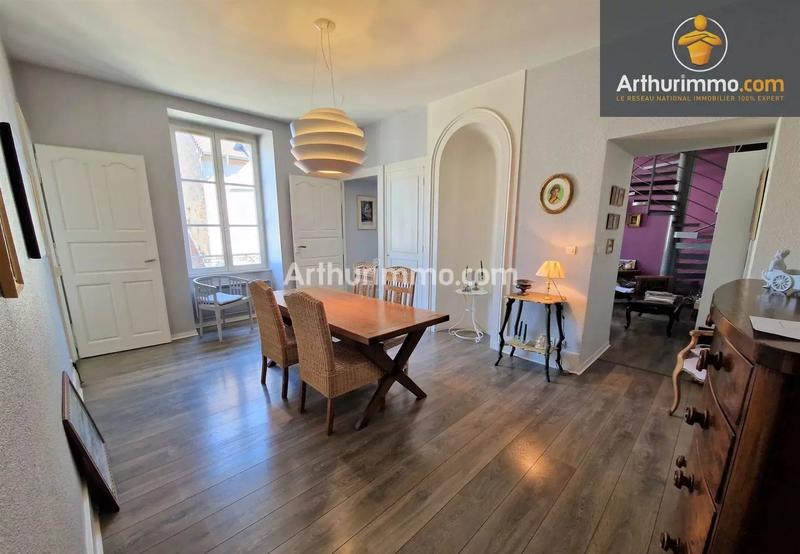 Appartement - 90 m² - 4 pièces