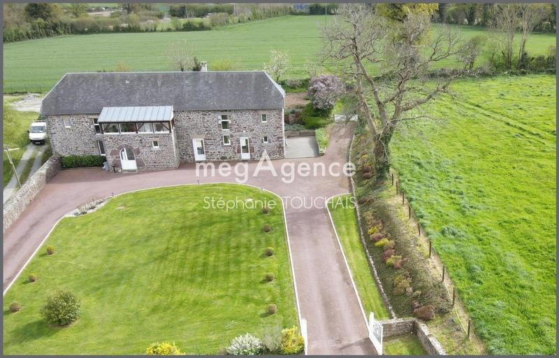 Longère - 220 m² - 10 pièces