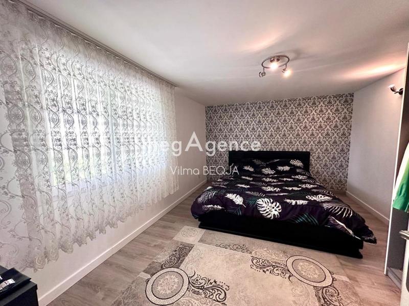 Maison - 143 m² - 5 pièces