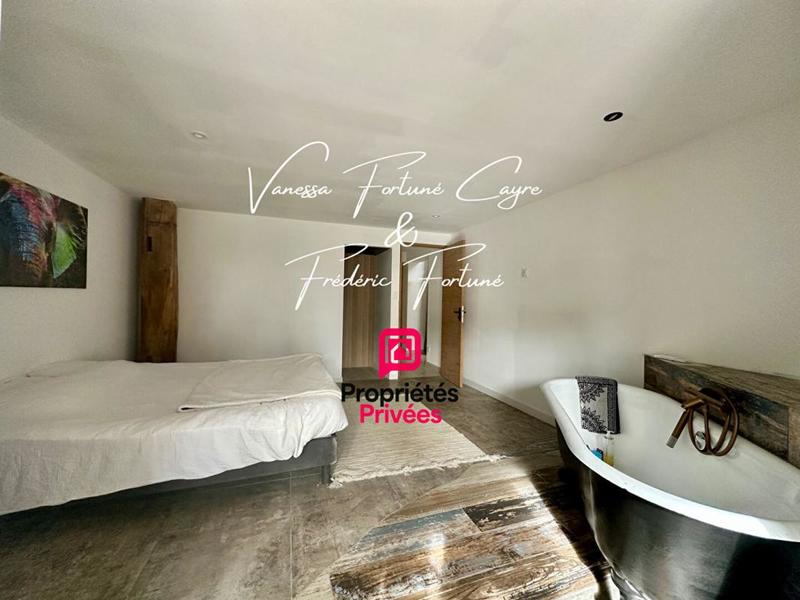 Maison - 178 m² - 6 pièces