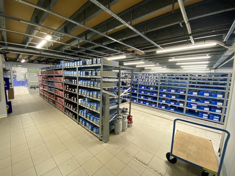 Local d'activité / Entrepôt - 800 m²