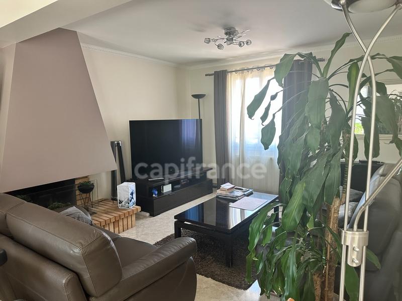 Maison - 122 m² - 6 pièces