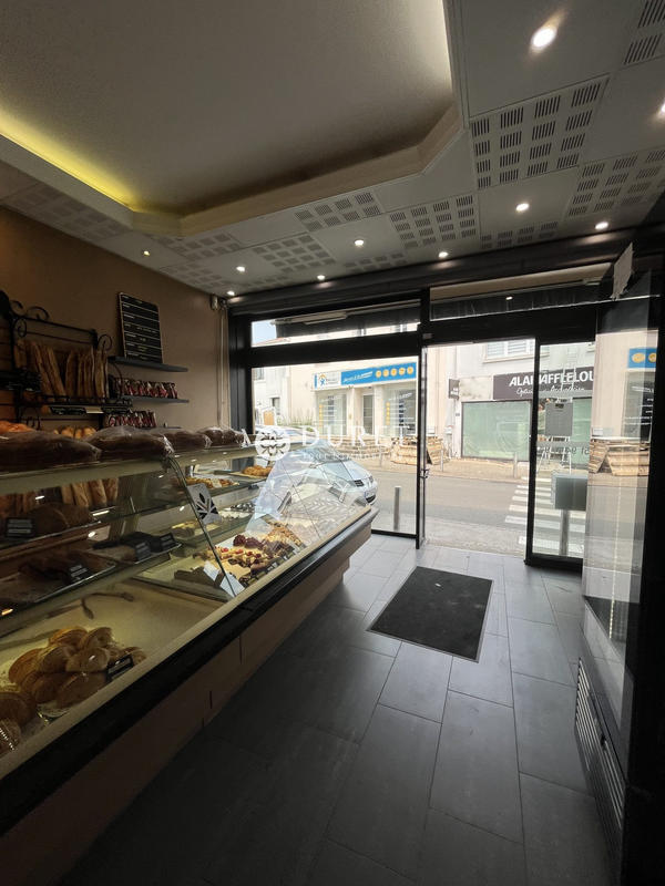 Local commercial - 206 m²