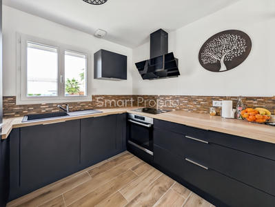 Maison - 83 m² - 4 pièces