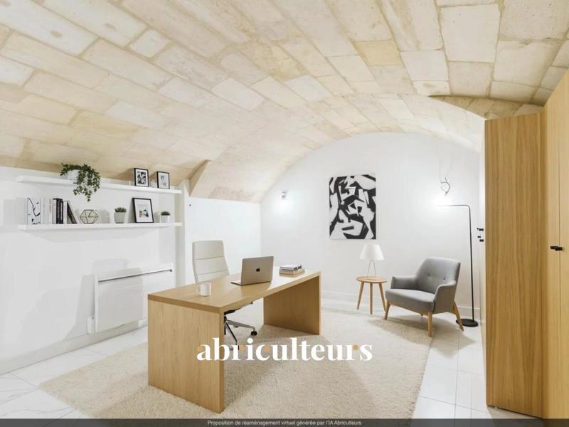 Appartement ancien - 106 m² - 4 pièces