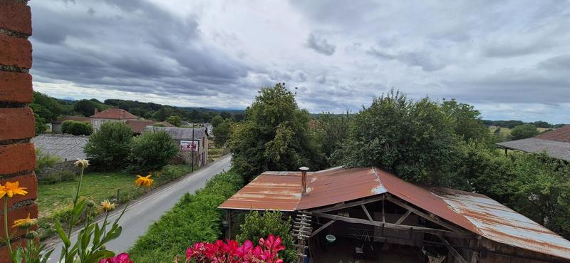 Maison - 220 m² - 7 pièces