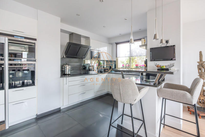 Appartement - 139 m² - 5 pièces