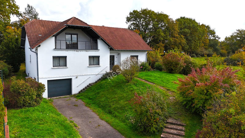 Maison - 141 m² - 6 pièces