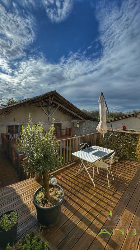 Maison ancienne - 180 m² - 7 pièces